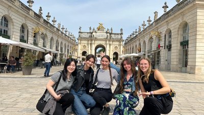 Des étudiants place Stanislas à Nancy